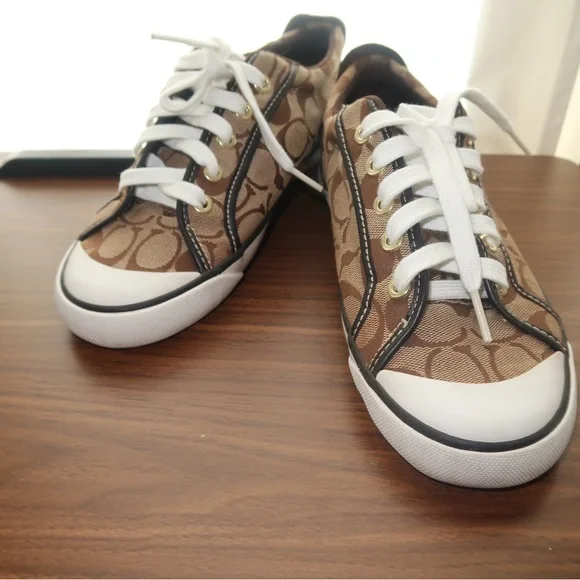 Coach-Barrett-Monogram-Tan/Brown-Lace-Up-Sneakers-Shoes-Women's Size 8 - Picture 3 of 5